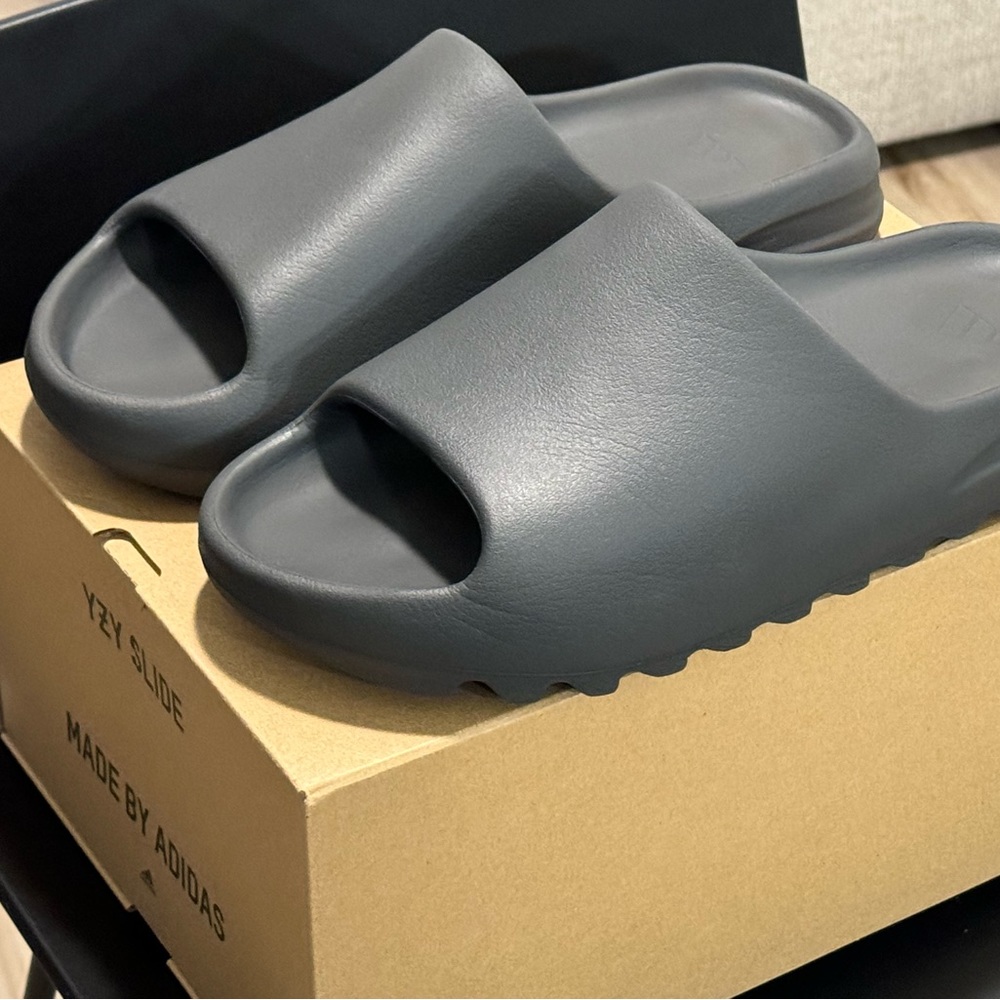 Yeezy Slide Black Size 12